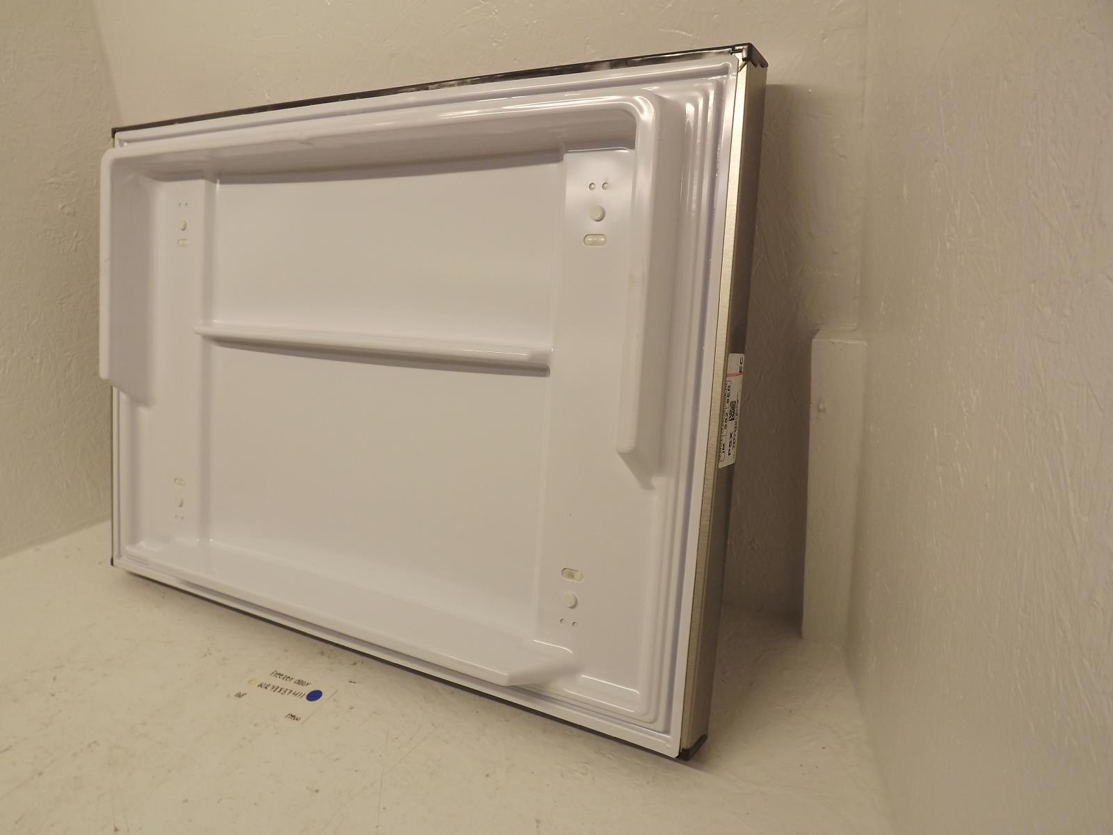 GE Refrigerator WR78X37411 Freezer Door New GE Refrigerator WR78X37411 Freezer Door New